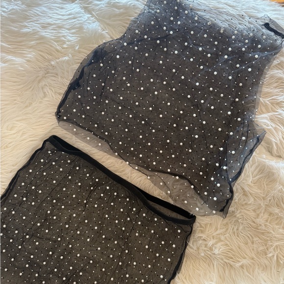 Sheer Black and Nude Mesh set with Pearl Accents - Picture 4 of 5